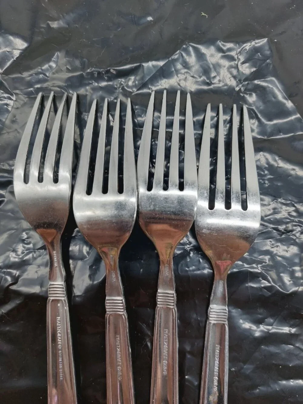 Pfaltzgraff Flatware 4 Dinner Forks 7